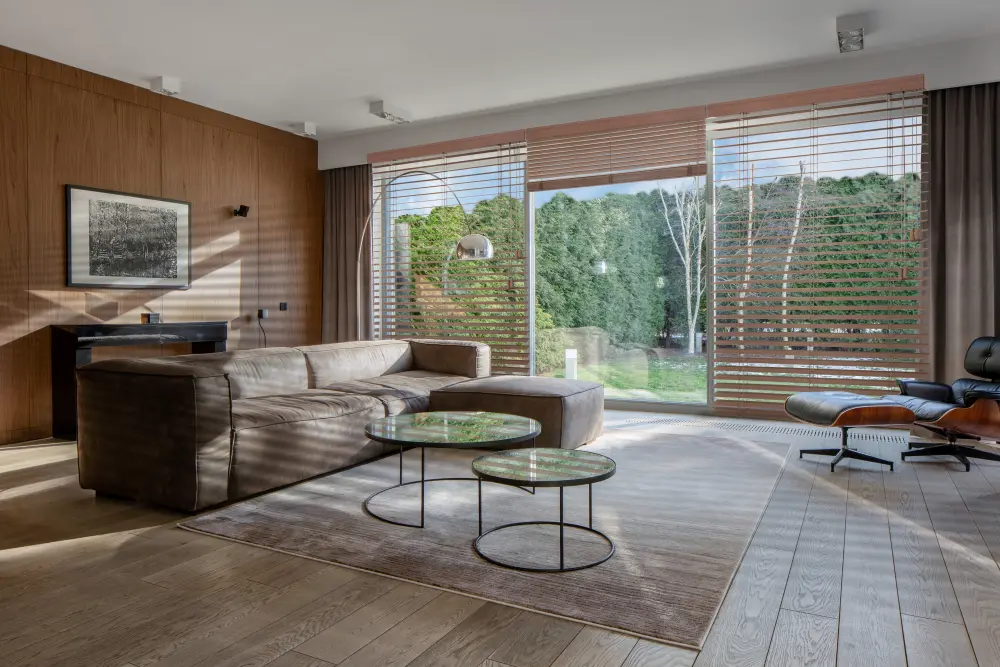 Custom made horizontal blinds